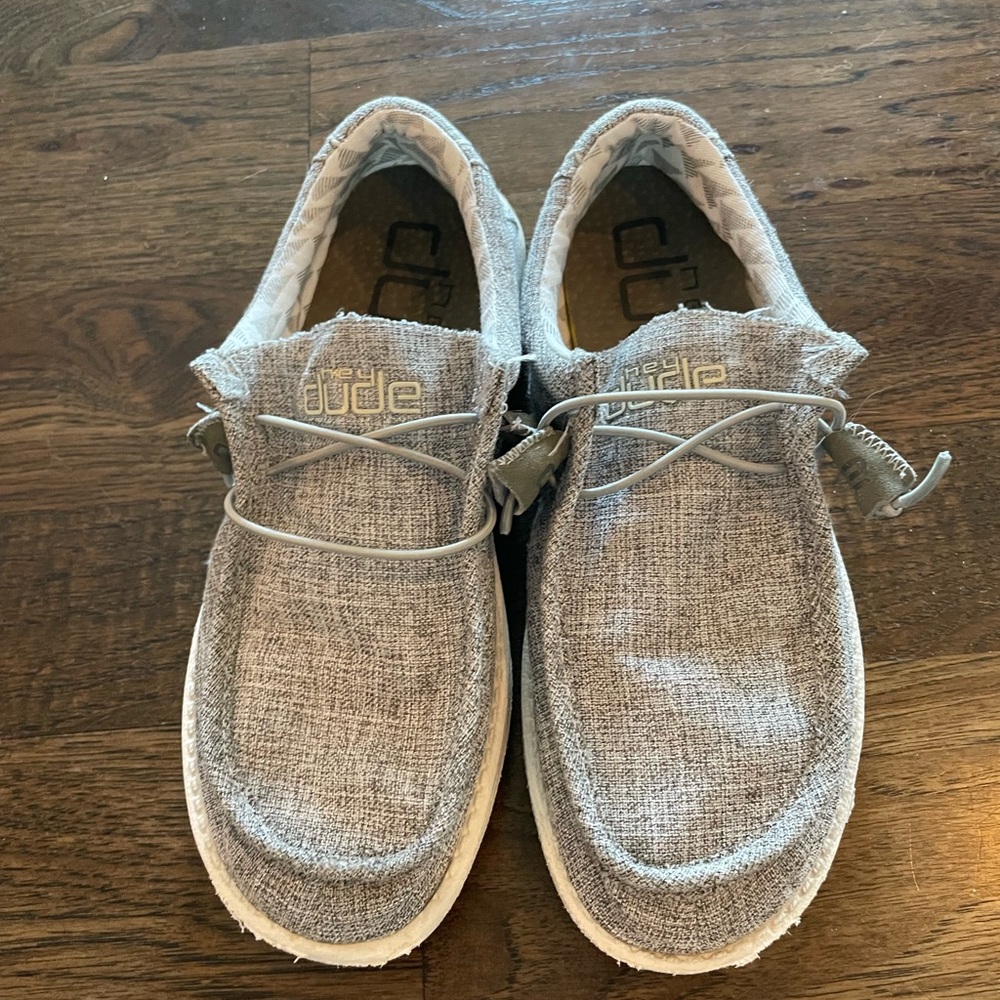 Hey Dude shoes Wally linen